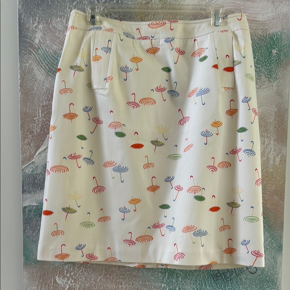 Talbots Cream A-Line Knee-Length Skirt with Pleate in the back